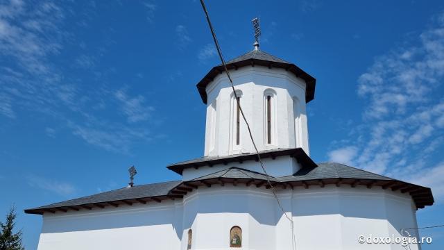 Mănăstirea Dumbrăvioara