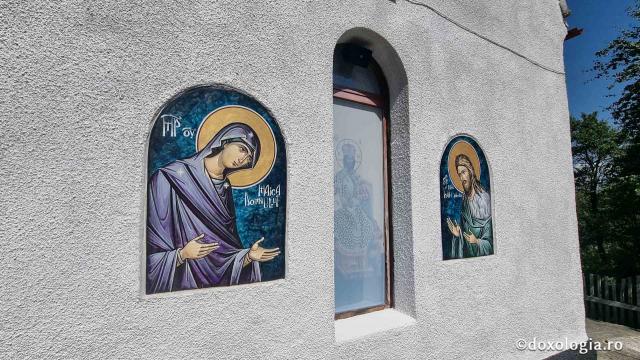 Biserica Ortodoxă Română „Sfânta Treime” și „Sfântul Efrem cel Nou” din Viscri / Foto: Crina Zamfirescu Biserica Ortodoxă Română „Sfânta Treime” și „Sfântul Efrem cel Nou” din Viscri