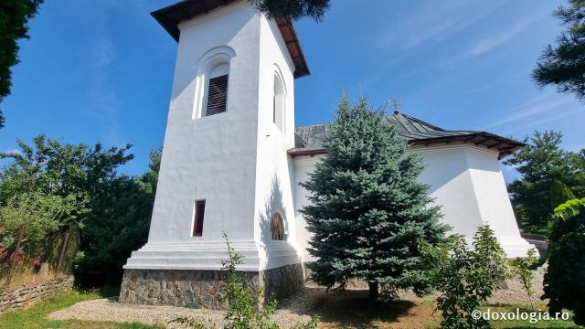 Mănăstirea „Naşterea Sfântului Ioan Botezătorul” Antonești