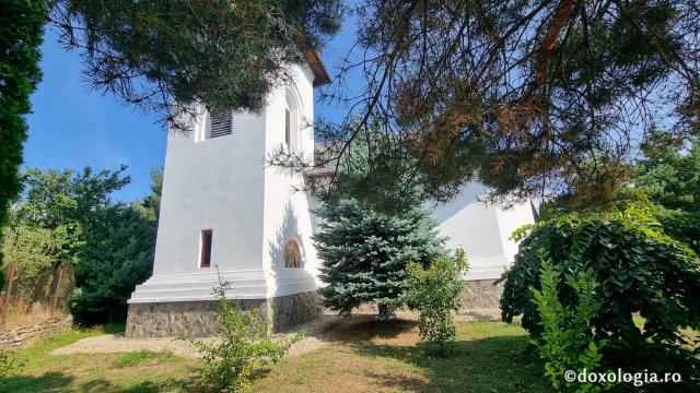 Mănăstirea „Naşterea Sfântului Ioan Botezătorul” Antonești