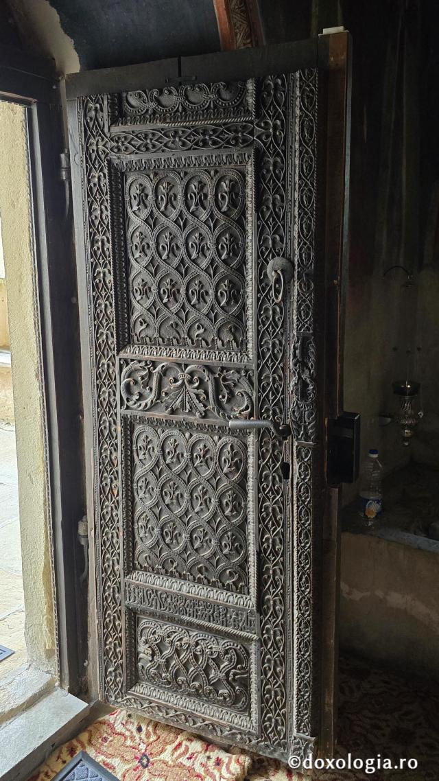 Mănăstirea Arnota