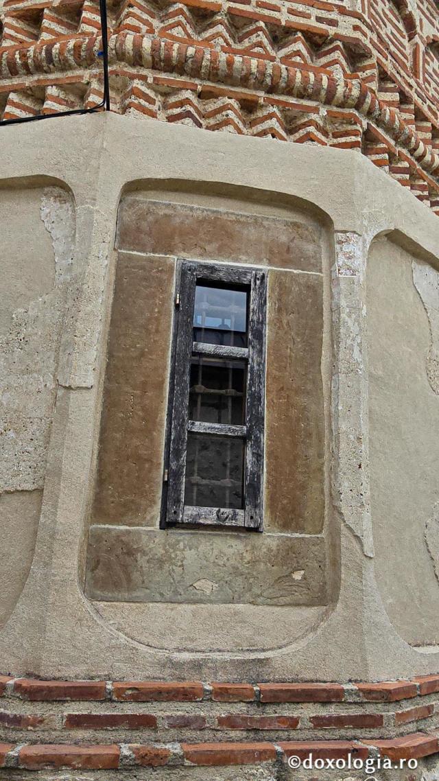 Mănăstirea Arnota