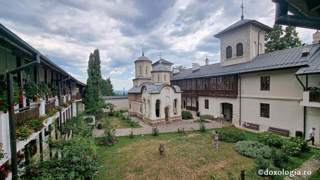 Mănăstirea Arnota