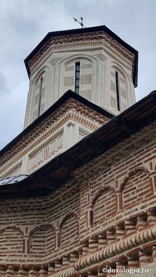 Mănăstirea Arnota