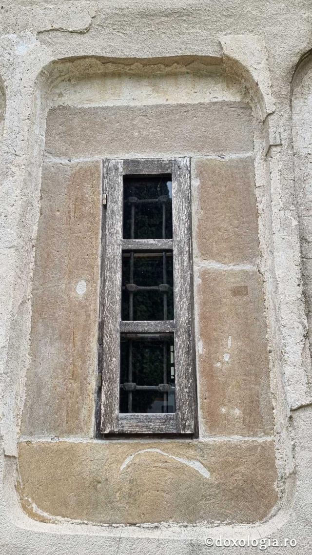 Mănăstirea Arnota
