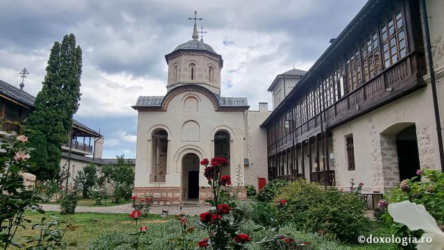 Mănăstirea Arnota