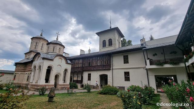 Mănăstirea Arnota