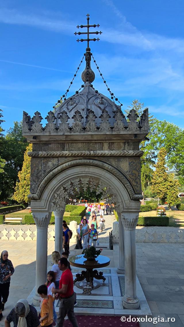 Mănăstirea Curtea de Argeș