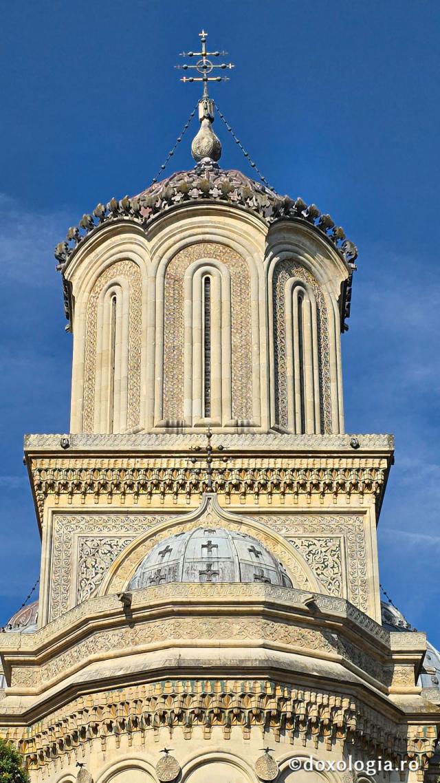 Mănăstirea Curtea de Argeș