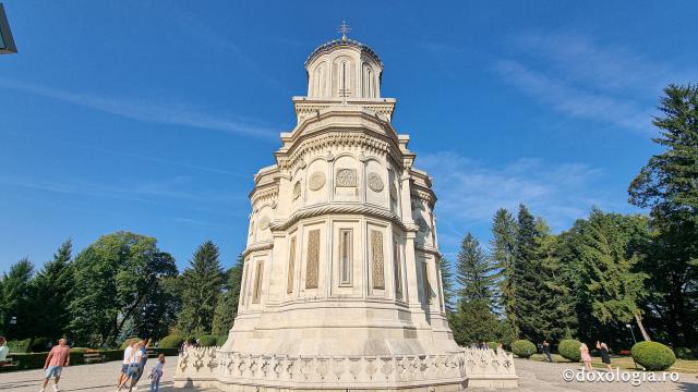 Mănăstirea Curtea de Argeș