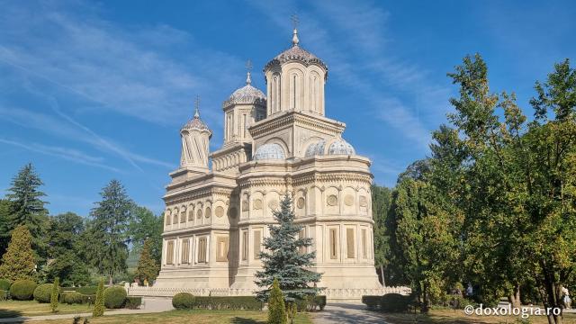 Mănăstirea Curtea de Argeș
