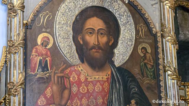 Mănăstirea Dintr-un Lemn - Biserica de piatră