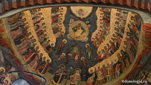 Mănăstirea Dintr-un Lemn - Biserica de piatră
