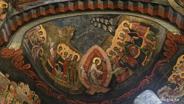 Mănăstirea Dintr-un Lemn - Biserica de piatră