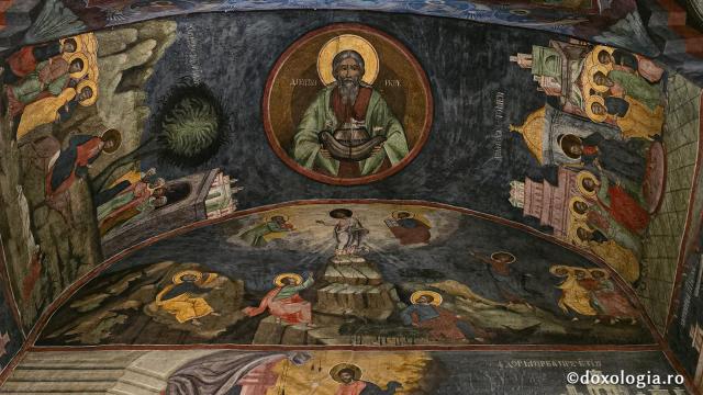 Mănăstirea Dintr-un Lemn - Biserica de piatră