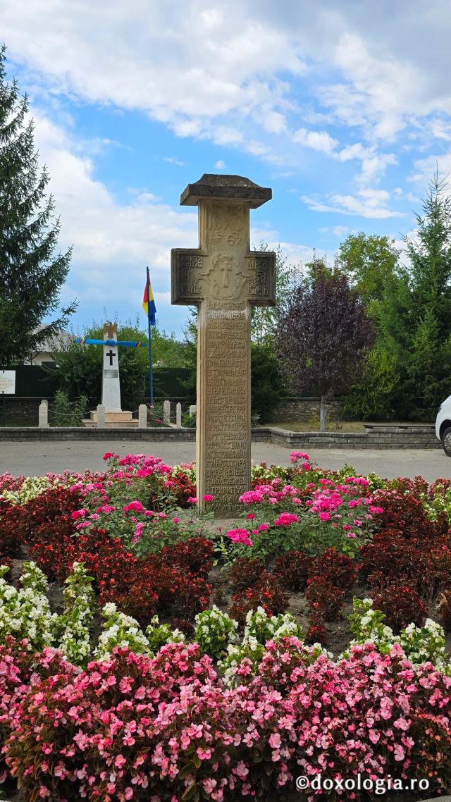 Mănăstirea Dintr-un Lemn