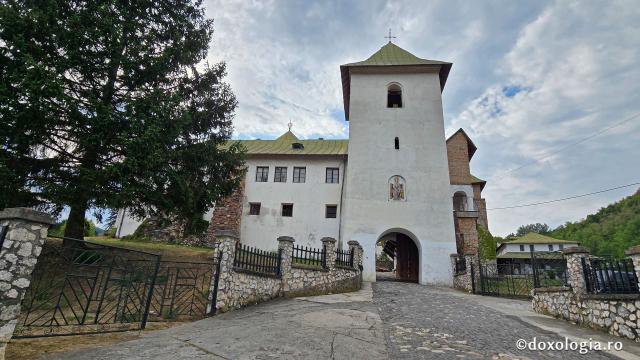 Mănăstirea Govora – una dintre cele mai vechi mănăstiri din Țara Românească / Foto: Bogdan Zamfirescu Mănăstirea Govora