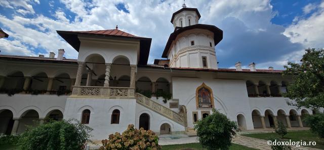 Mănăstirea Hurezi, cea mai importantă ctitorie a domnitorului martir Constantin Brâncoveanu / Foto: Bogdan Zamfirescu Mănăstirea Hurezi