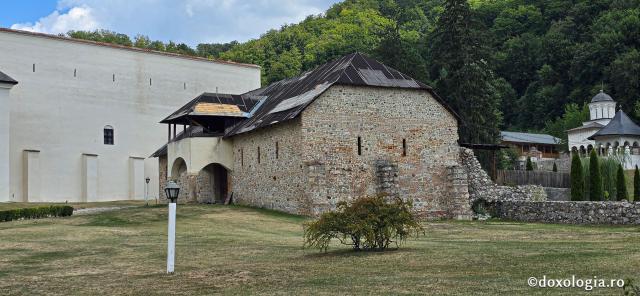 Mănăstirea Hurezi, cea mai importantă ctitorie a domnitorului martir Constantin Brâncoveanu / Foto: Bogdan Zamfirescu Mănăstirea Hurezi
