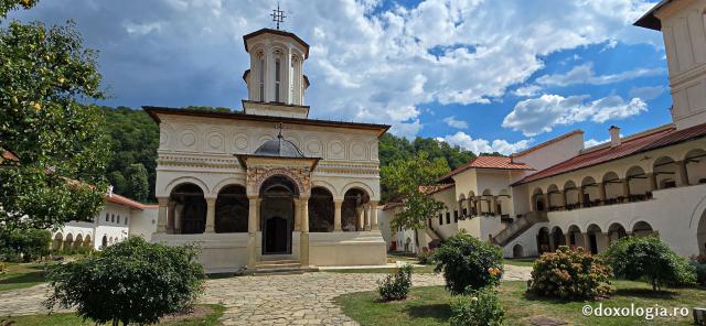 Mănăstirea Hurezi, cea mai importantă ctitorie a domnitorului martir Constantin Brâncoveanu / Foto: Bogdan Zamfirescu Mănăstirea Hurezi