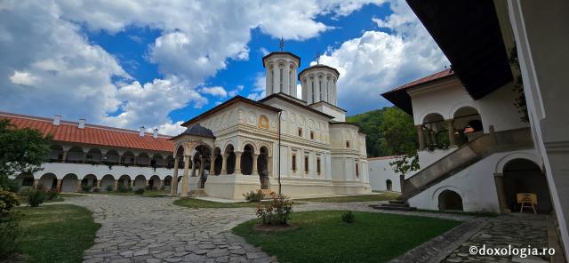 Mănăstirea Hurezi, cea mai importantă ctitorie a domnitorului martir Constantin Brâncoveanu / Foto: Bogdan Zamfirescu Mănăstirea Hurezi