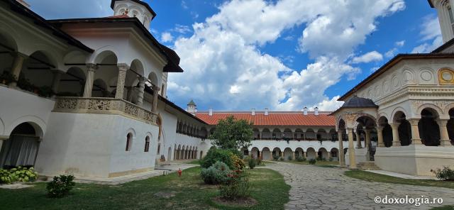 Mănăstirea Hurezi, cea mai importantă ctitorie a domnitorului martir Constantin Brâncoveanu / Foto: Bogdan Zamfirescu Mănăstirea Hurezi