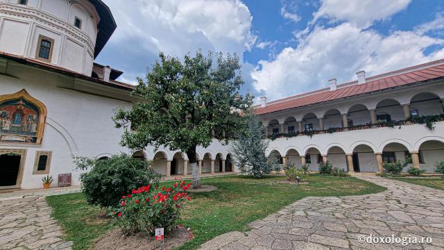 Mănăstirea Hurezi, cea mai importantă ctitorie a domnitorului martir Constantin Brâncoveanu / Foto: Crina Zamfirescu Mănăstirea Hurezi