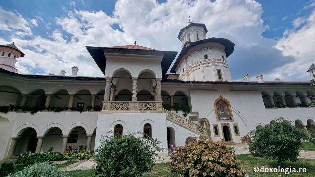 Mănăstirea Hurezi, cea mai importantă ctitorie a domnitorului martir Constantin Brâncoveanu / Foto: Crina Zamfirescu Mănăstirea Hurezi