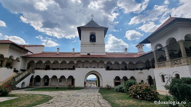 Mănăstirea Hurezi, cea mai importantă ctitorie a domnitorului martir Constantin Brâncoveanu / Foto: Crina Zamfirescu Mănăstirea Hurezi