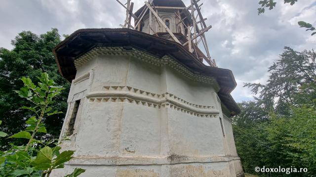 Mănăstirea Păpușa