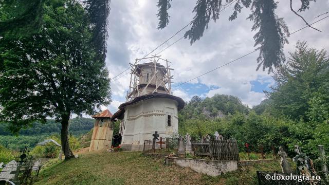 Mănăstirea Păpușa