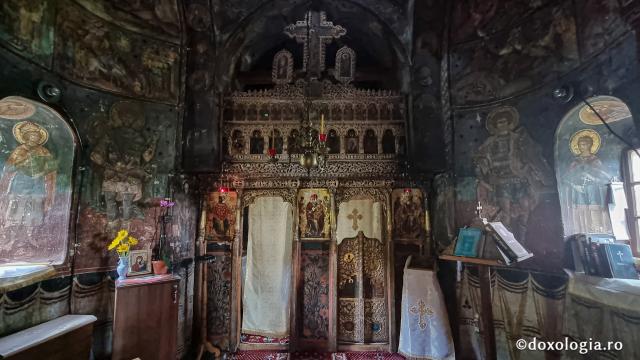 Mănăstirea Păpușa
