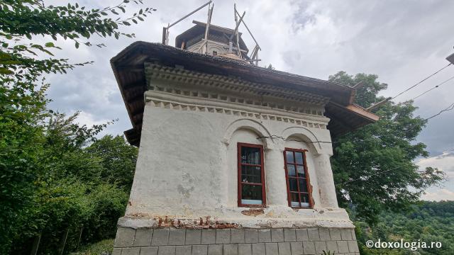Mănăstirea Păpușa