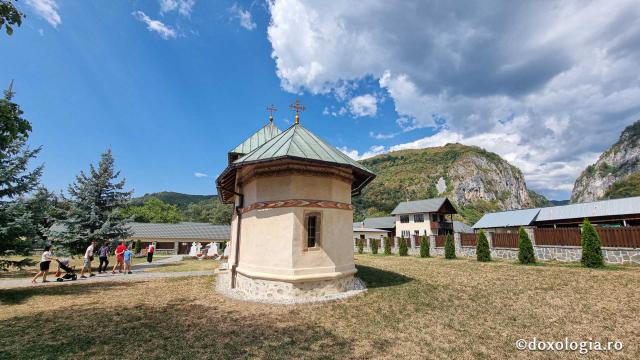 Bolnița „Sfântul Nicolae” de la Mănăstirea Polovragi