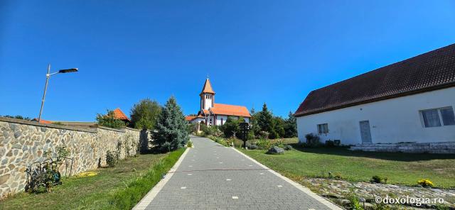 Mănăstirea „Înălțarea Sfintei Cruci” Sădinca