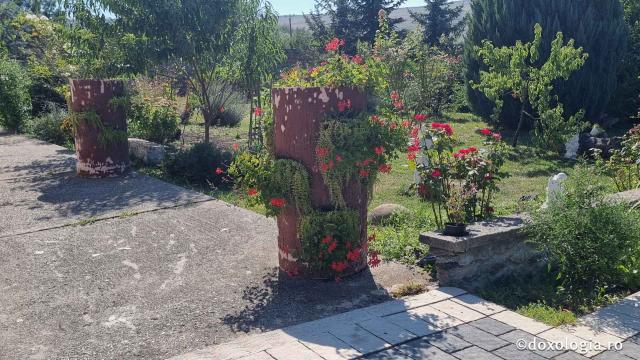 Mănăstirea „Înălțarea Sfintei Cruci” Sădinca
