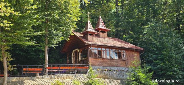 Mănăstirea „Sfântul Mare Mucenic Dimitrie” Sighișoara