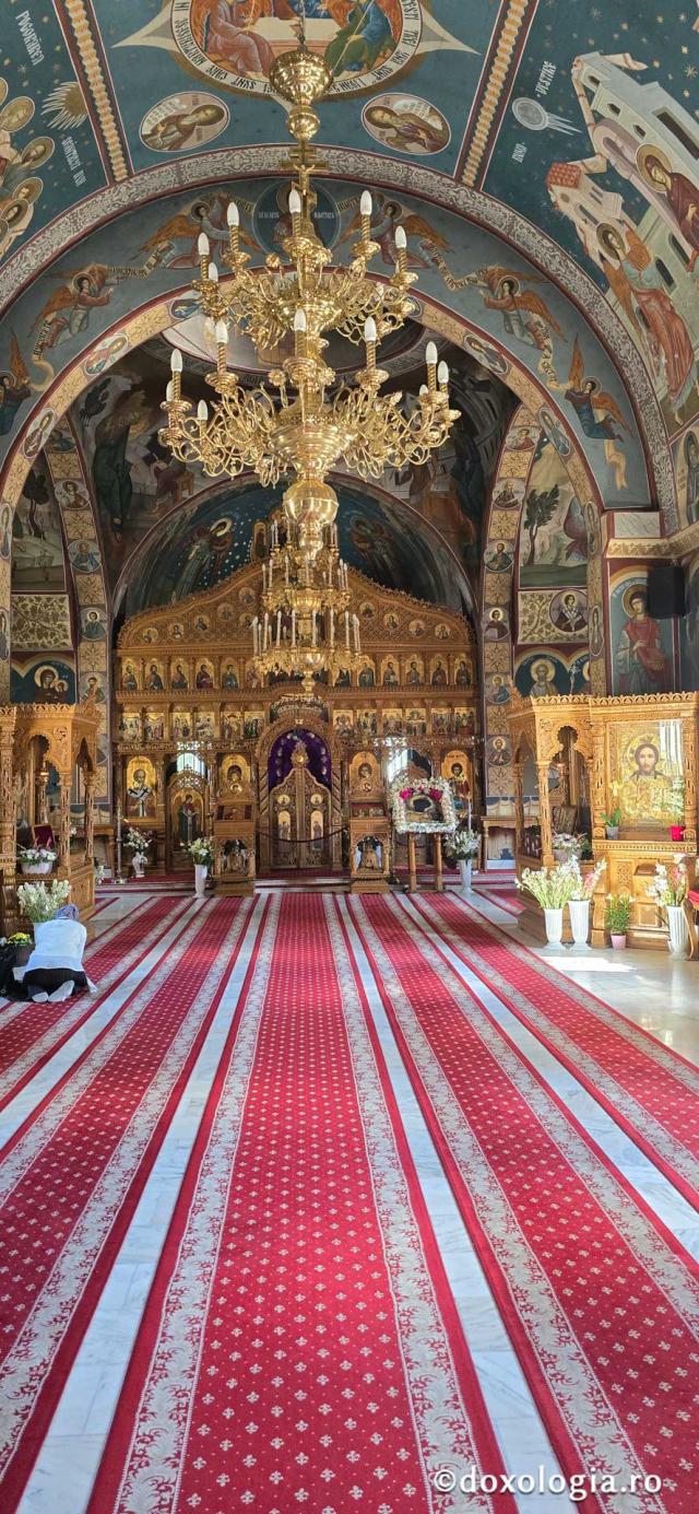 Mănăstirea „Sfântul Mare Mucenic Dimitrie” Sighișoara