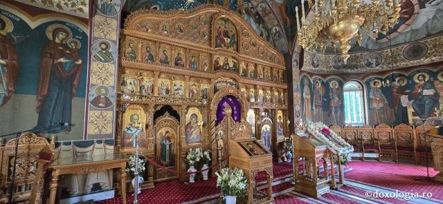 Mănăstirea „Sfântul Mare Mucenic Dimitrie” Sighișoara