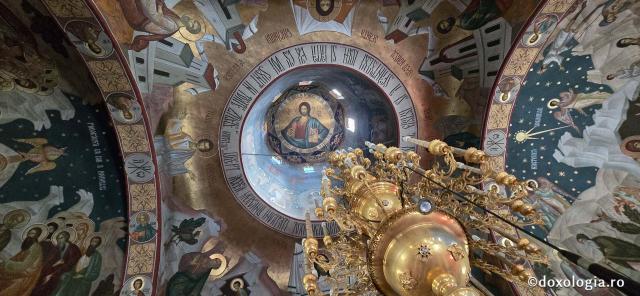 Mănăstirea „Sfântul Mare Mucenic Dimitrie” Sighișoara