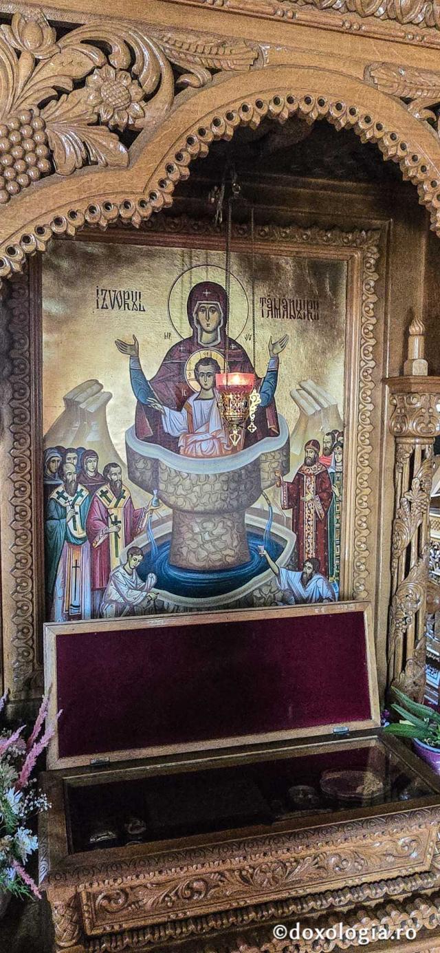 Mănăstirea „Sfântul Mare Mucenic Dimitrie” Sighișoara