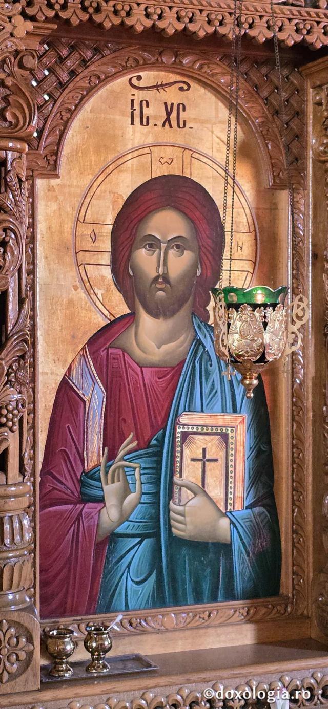Mănăstirea „Sfântul Mare Mucenic Dimitrie” Sighișoara
