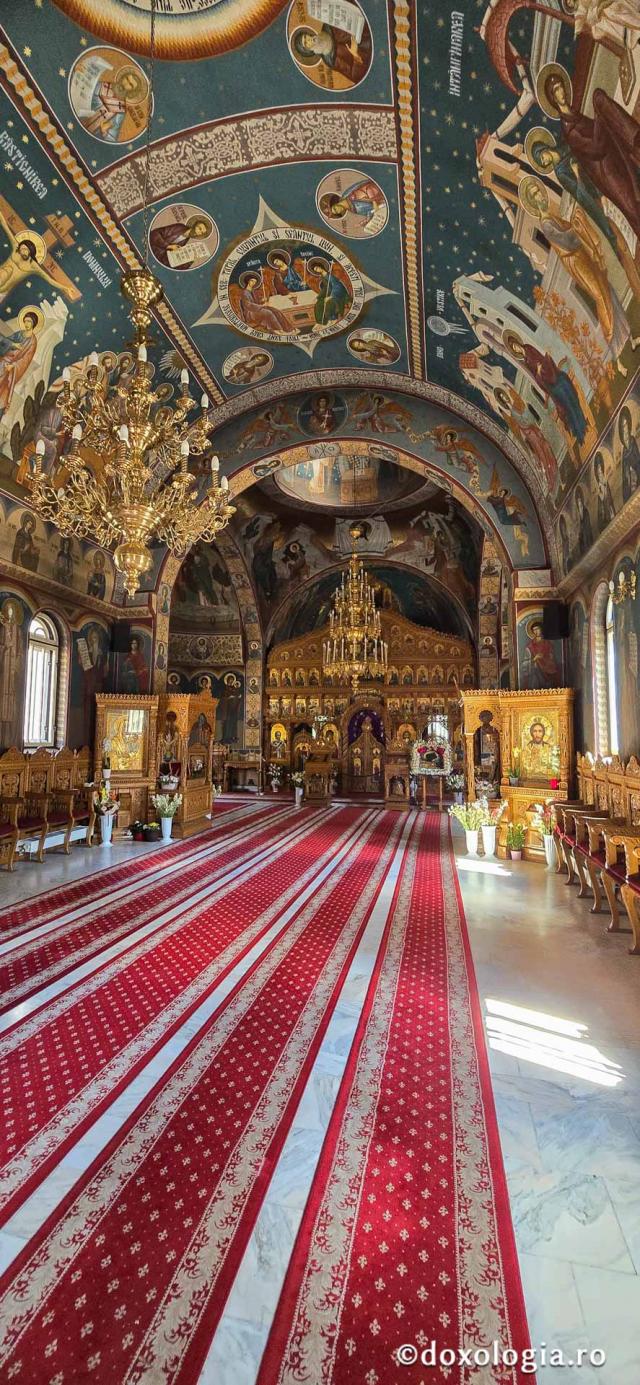 Mănăstirea „Sfântul Mare Mucenic Dimitrie” Sighișoara