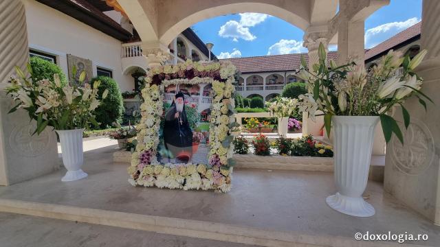 Mănăstirea „Sfântul Mare Mucenic Dimitrie” Sighișoara