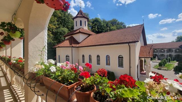 Mănăstirea „Sfântul Mare Mucenic Dimitrie” Sighișoara