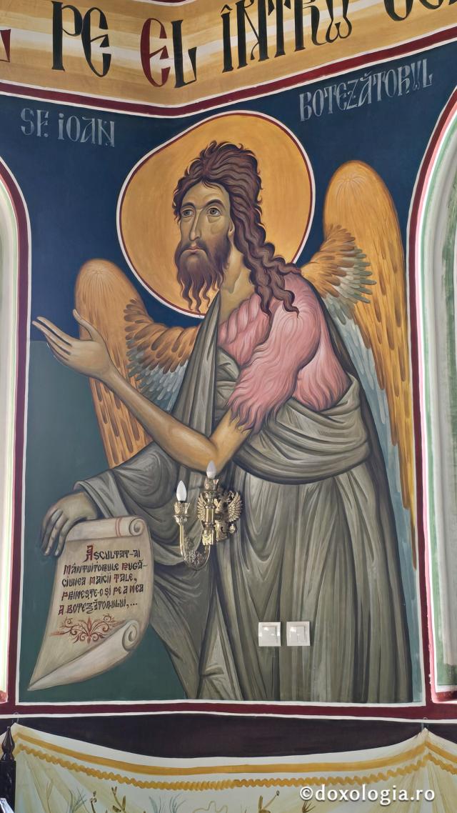 „Drumul prin nori”: pelerinaj la Mănăstirea Sfântul Ilie Paltinul, pe Transfăgărășan / Foto: Bogdan Zamfirescu Mănăstirea Sfântul Ilie Paltinul