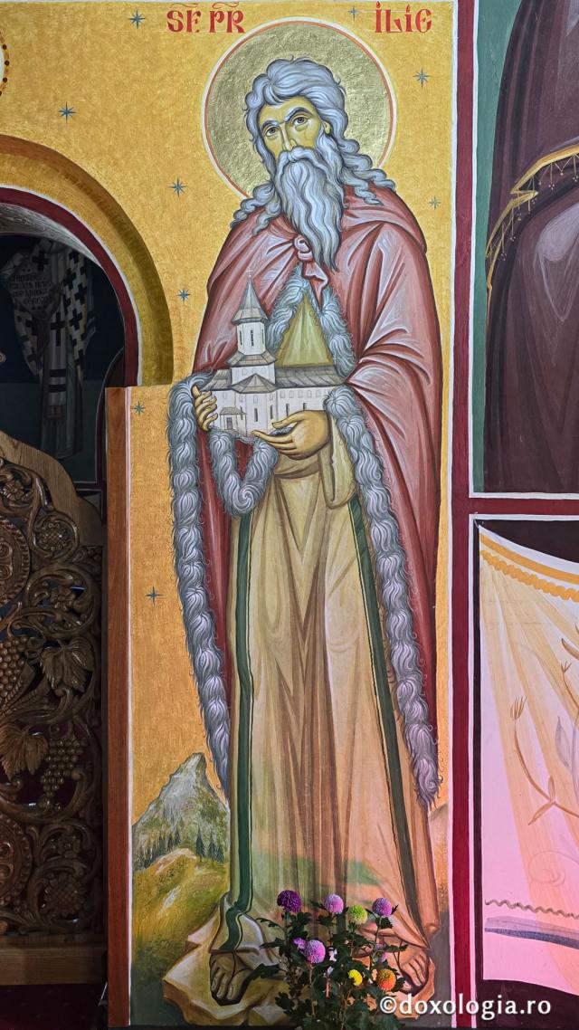 „Drumul prin nori”: pelerinaj la Mănăstirea Sfântul Ilie Paltinul, pe Transfăgărășan / Foto: Bogdan Zamfirescu Mănăstirea Sfântul Ilie Paltinul