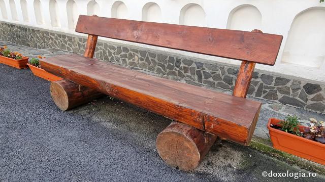 „Drumul prin nori”: pelerinaj la Mănăstirea Sfântul Ilie Paltinul, pe Transfăgărășan / Foto: Crina Zamfirescu Mănăstirea Sfântul Ilie Paltinul