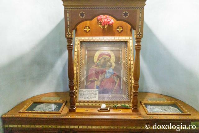 Paraclisul Sfinților Cuvioși Hristofor, Barnaba și Sofronie de la Mănăstirea Panaghia Soumela / Foto: pr. Silviu Cluci Paraclisul Sfinților Cuvioși Hristofor, Barnaba și Sofronie de la Mănăstirea Panaghia Soumela