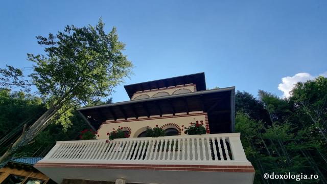 Schitul Sfântul Mare Mucenic Pantelimon